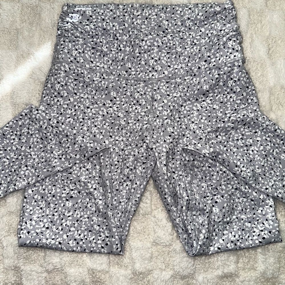 Odos Gray Patterned Leggings